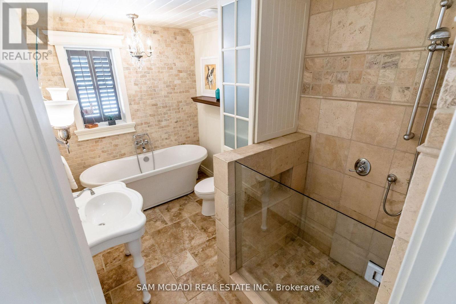 327 Shoreview Road, Burlington, Ontario  L7T 2N3 - Photo 24 - W12440347
