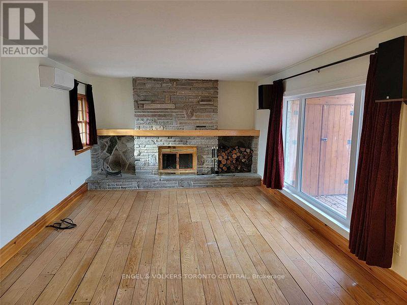 1327 Mineola Gardens, Mississauga, Ontario  L5G 3Y5 - Photo 4 - W12440369
