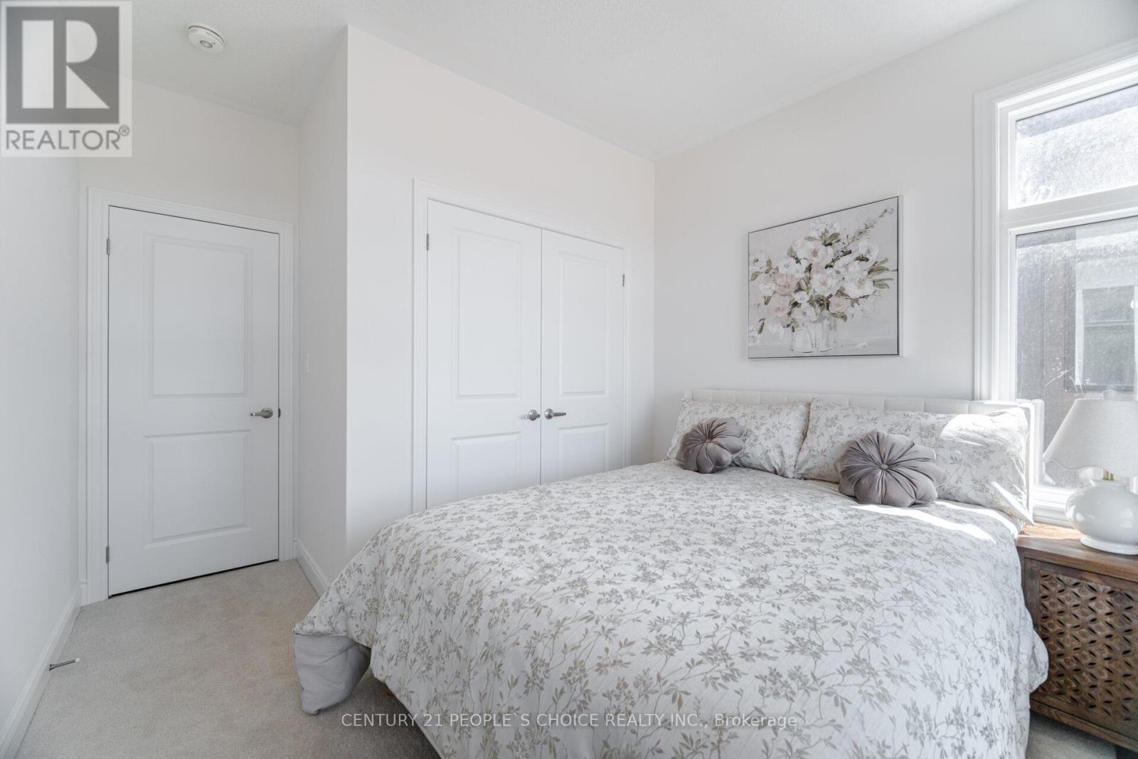 1302 Muller Lane, Oakville, Ontario  L6H 7Z2 - Photo 33 - W12440371