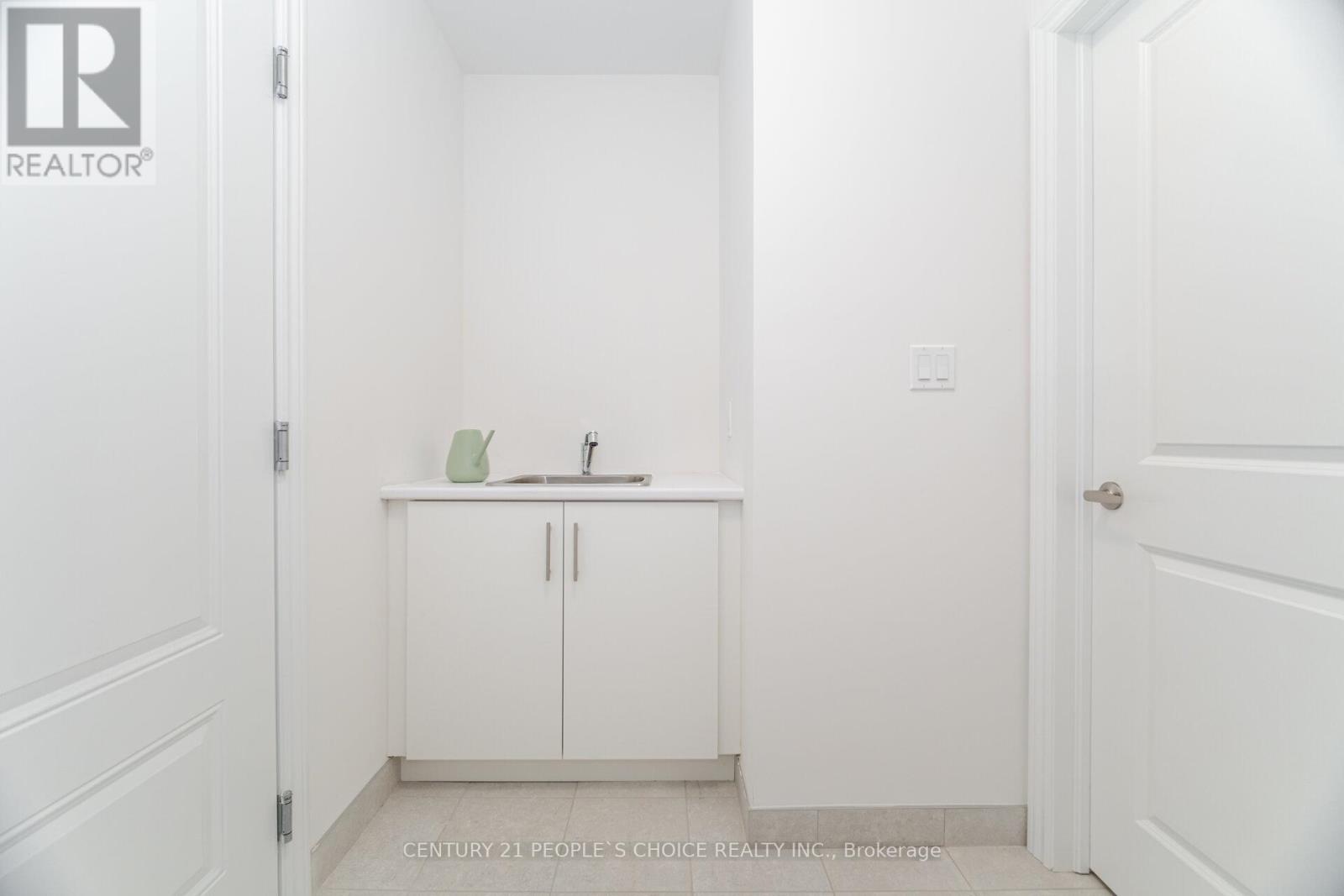 1302 Muller Lane, Oakville, Ontario  L6H 7Z2 - Photo 40 - W12440371