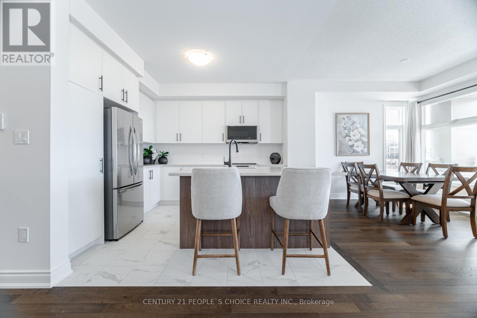 1302 Muller Lane, Oakville, Ontario  L6H 7Z2 - Photo 8 - W12440371