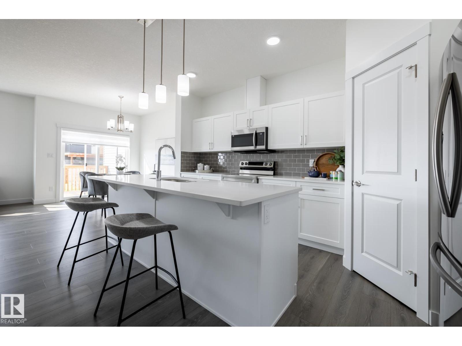 87 Hilton Cv, Spruce Grove, Alberta  T7X 1Y4 - Photo 2 - E4460426