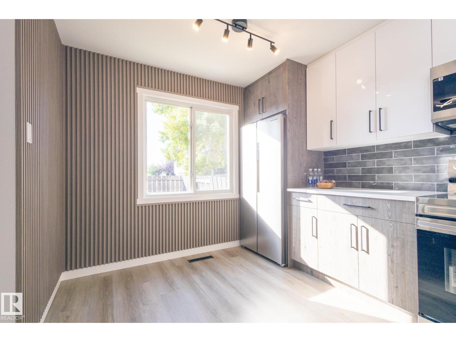 193 Roseland Vg Nw, Edmonton, Alberta  T5E 5R6 - Photo 11 - E4460427