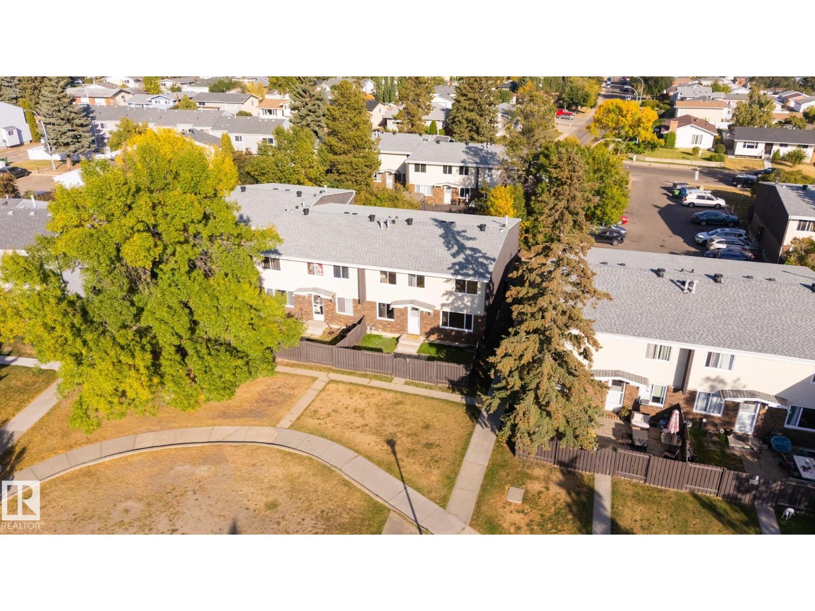 193 Roseland Vg Nw, Edmonton, Alberta  T5E 5R6 - Photo 2 - E4460427