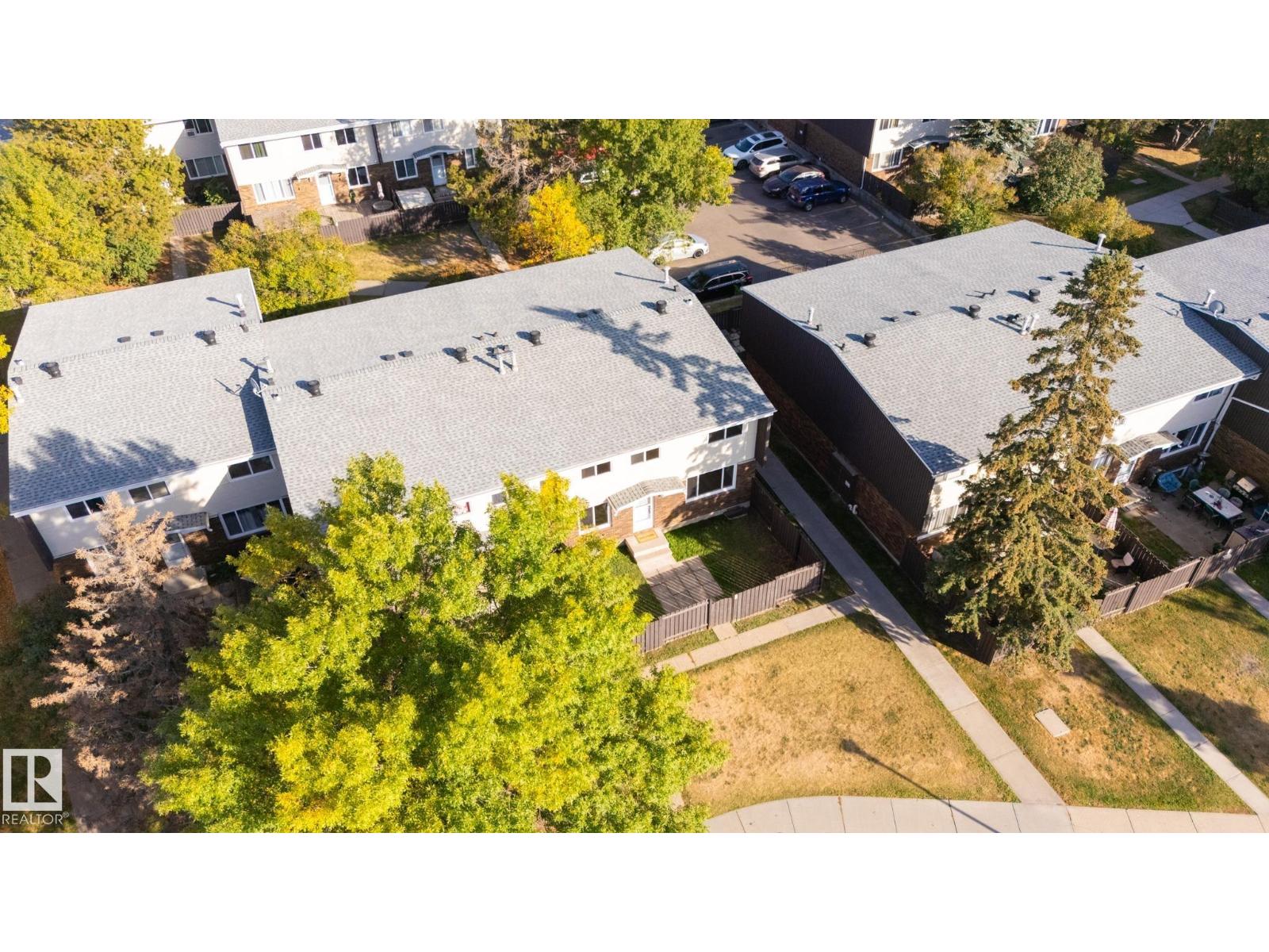 193 Roseland Vg Nw, Edmonton, Alberta  T5E 5R6 - Photo 3 - E4460427