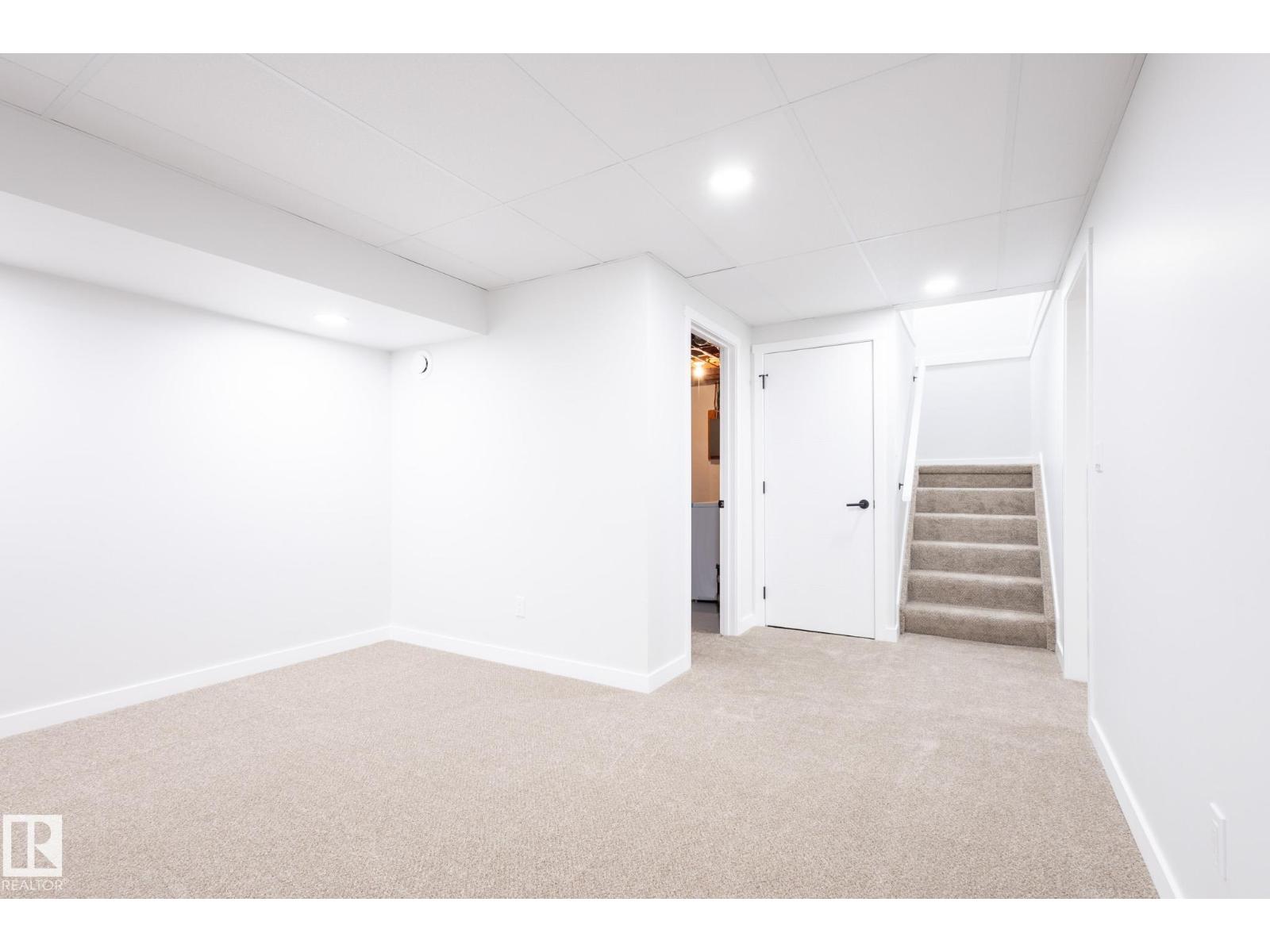 193 Roseland Vg Nw, Edmonton, Alberta  T5E 5R6 - Photo 38 - E4460427