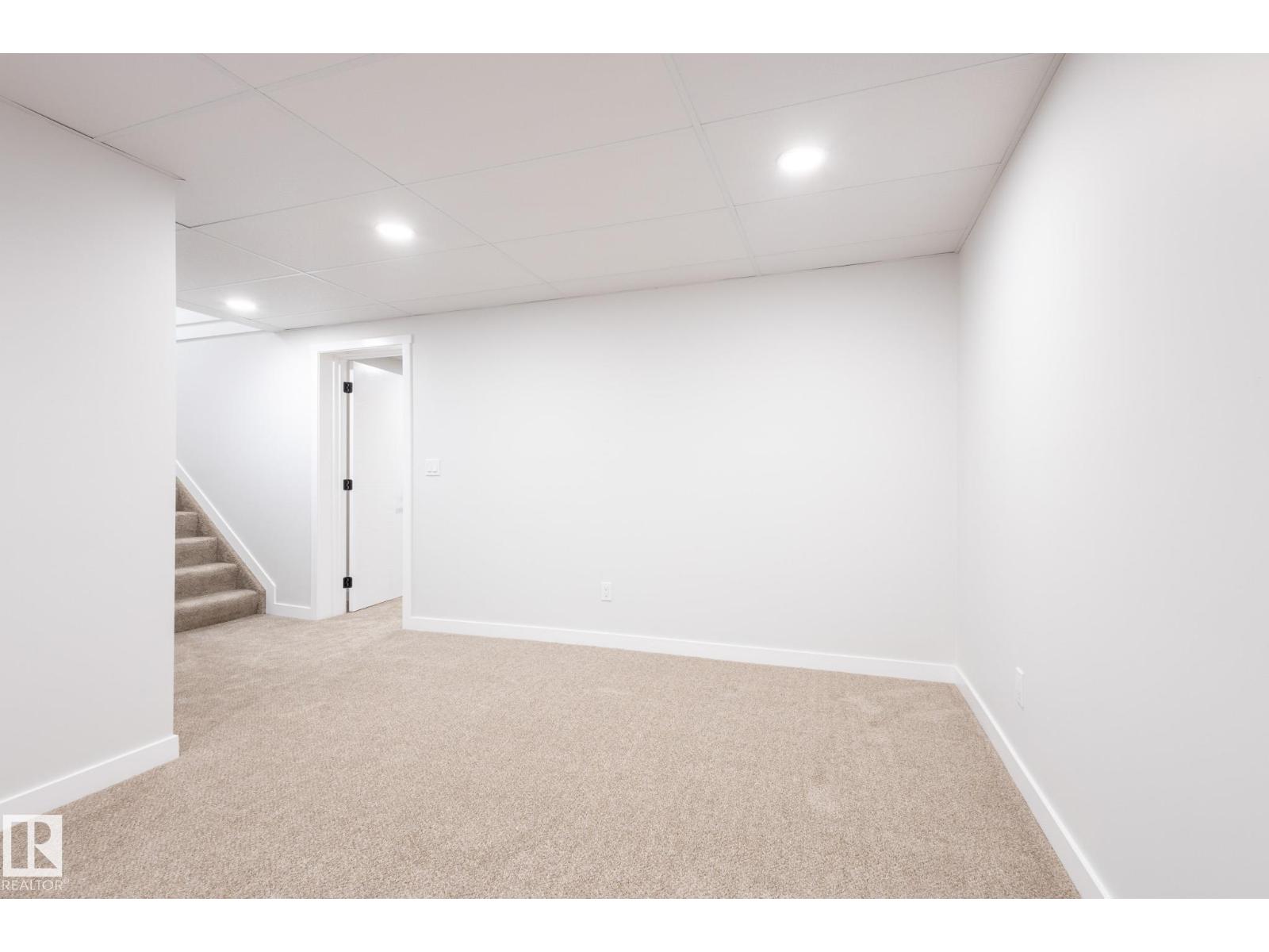 193 Roseland Vg Nw, Edmonton, Alberta  T5E 5R6 - Photo 39 - E4460427