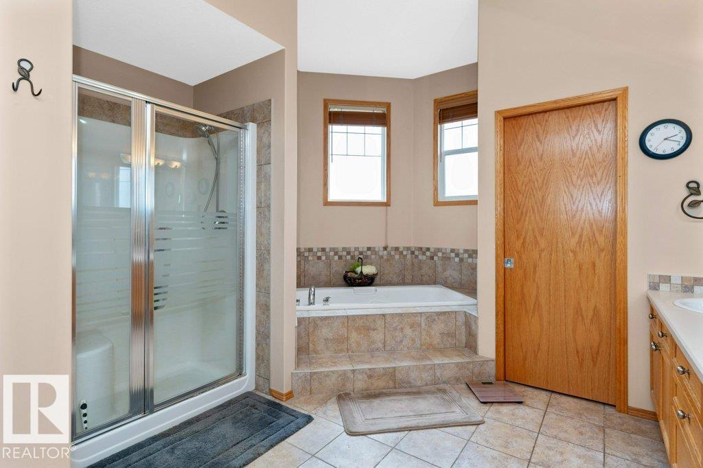 10816 178 Av Nw, Edmonton, Alberta  T5X 6H6 - Photo 38 - E4460428