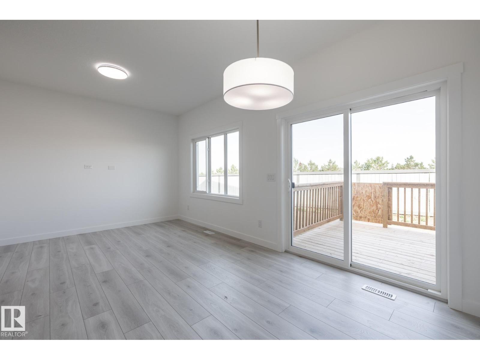 8641 97 Av, Morinville, Alberta  T8R 2S1 - Photo 10 - E4460432