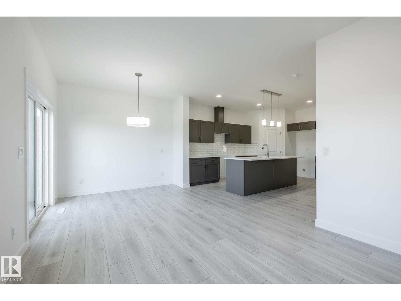 8641 97 Av, Morinville, Alberta  T8R 2S1 - Photo 12 - E4460432