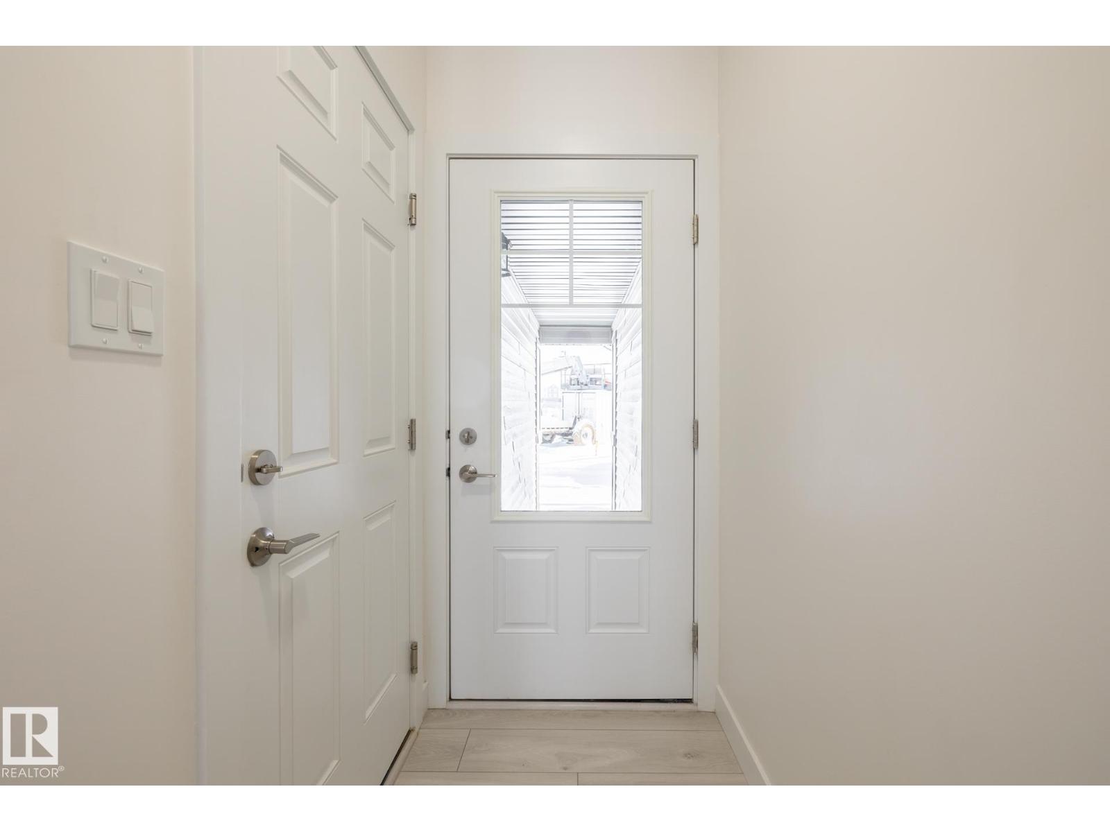 #55 7020 Keswick Cm Sw, Edmonton, Alberta  T6W 5P8 - Photo 2 - E4460434