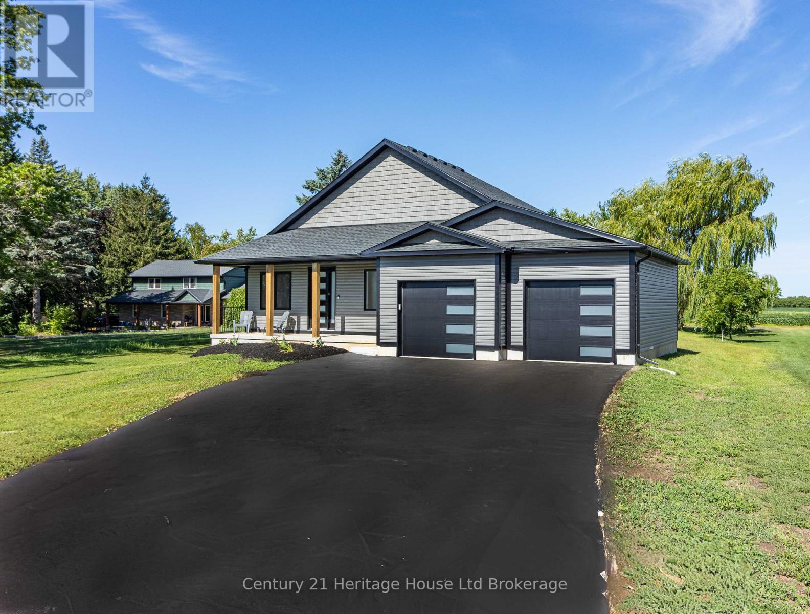 11651 Plank Road, Bayham, Ontario  N0J 1H0 - Photo 1 - X12353136