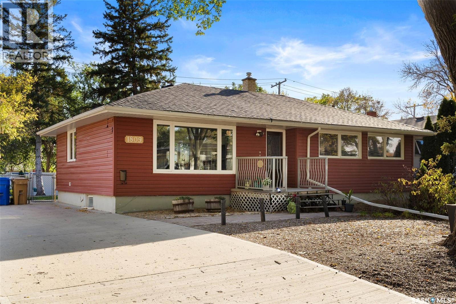 1809 Dufferin Road, Regina, Saskatchewan  S4S 5A7 - Photo 2 - SK019907