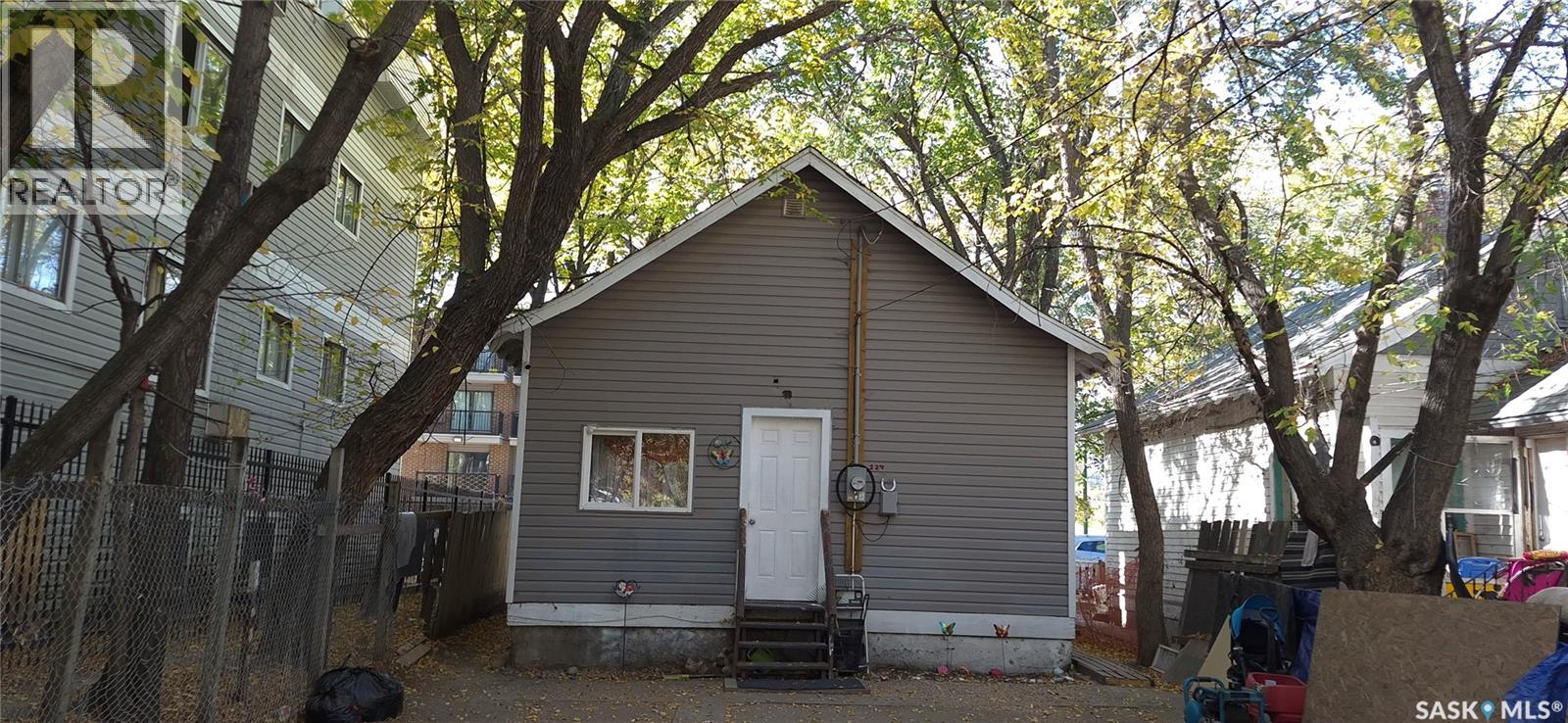 124 O Avenue S, Saskatoon, Saskatchewan  S7M 2R5 - Photo 3 - SK019906