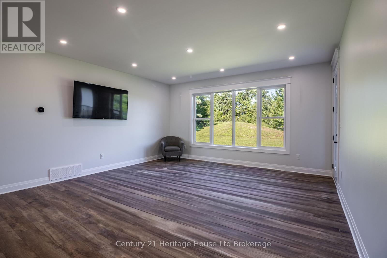 11651 Plank Road, Bayham, Ontario  N0J 1H0 - Photo 9 - X12353136