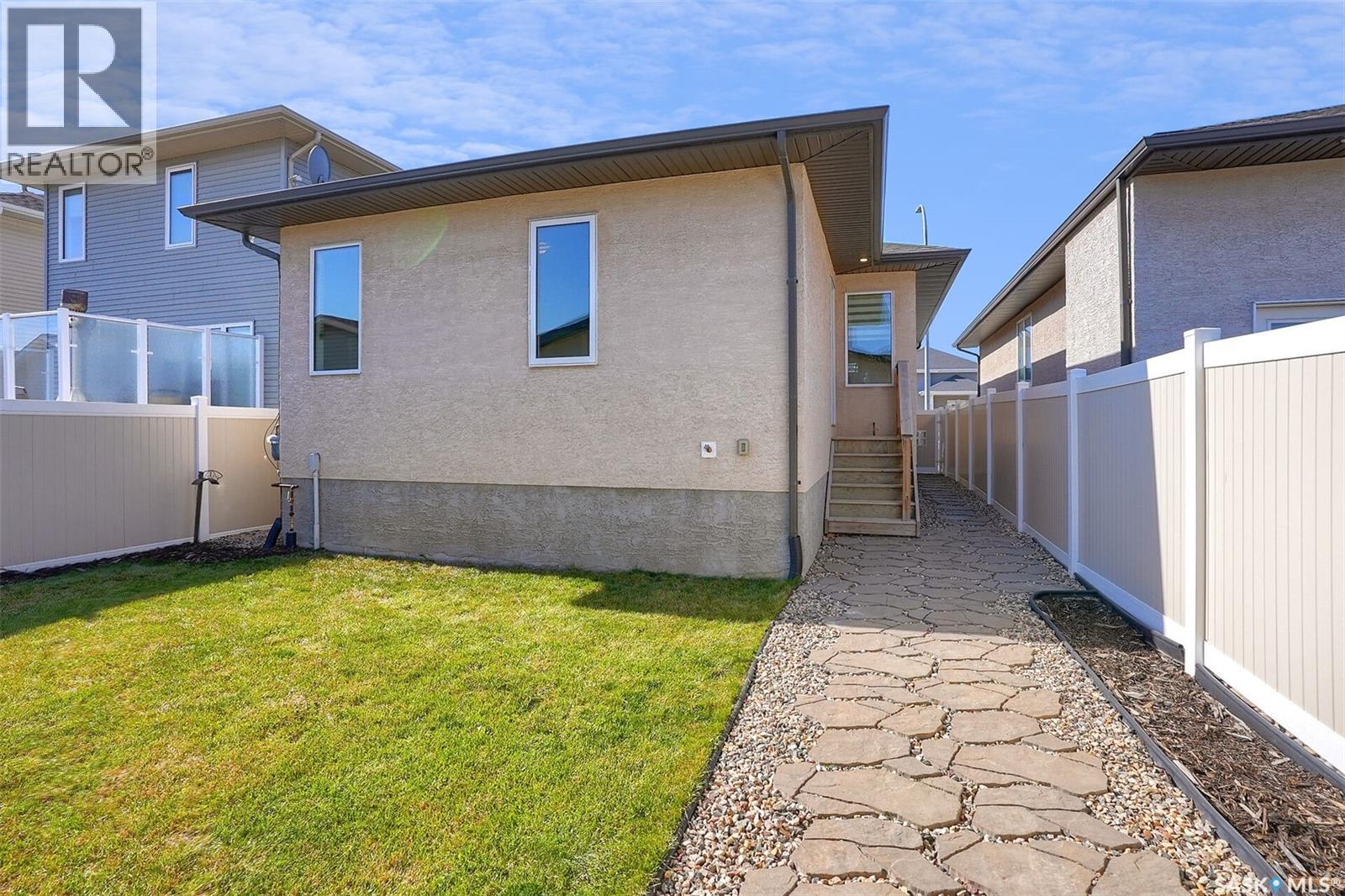 1121 Poley Street N, Regina, Saskatchewan  S4X 0K2 - Photo 38 - SK019649