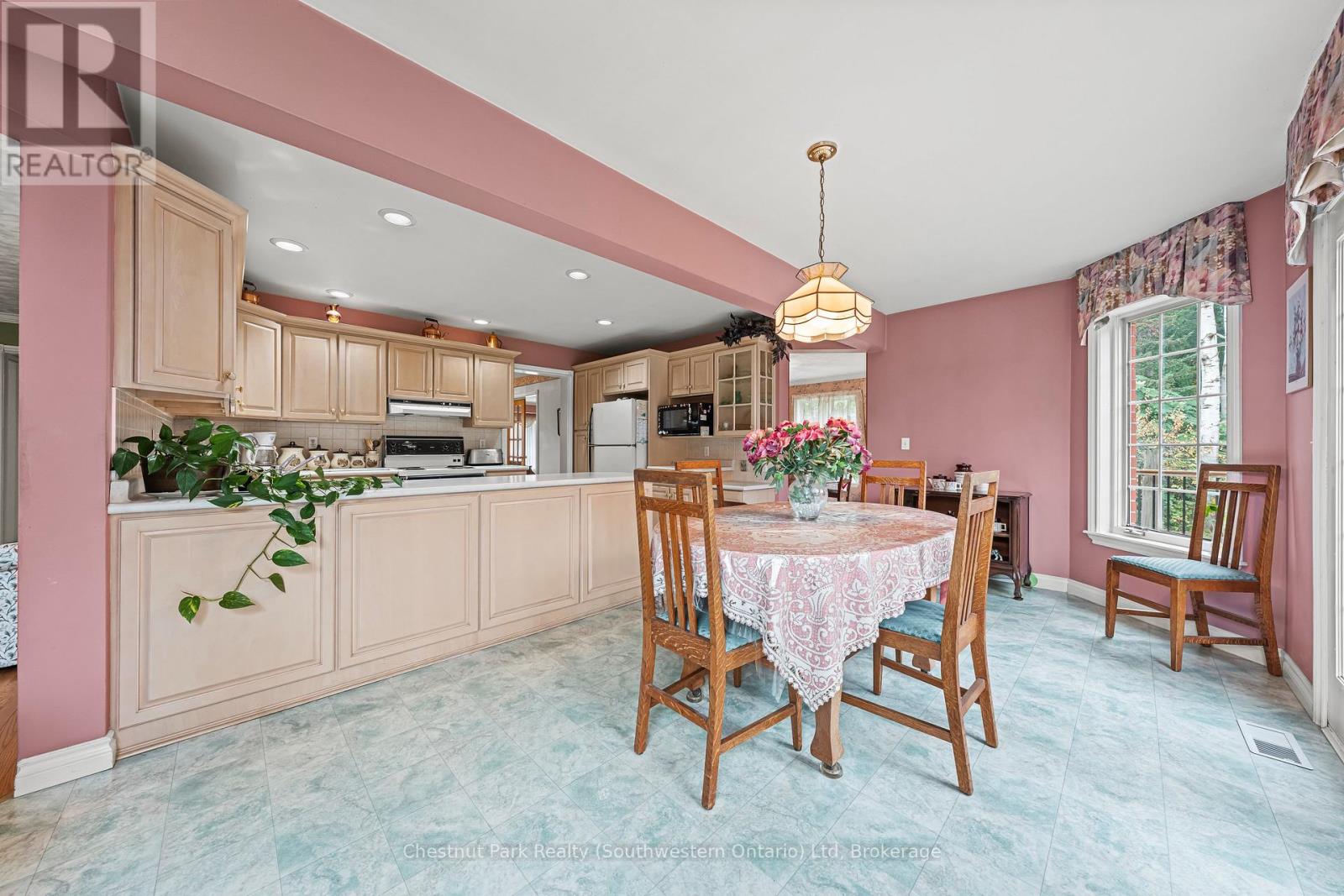 5445 5th Line, Guelph/eramosa, Ontario  N0B 2K0 - Photo 16 - X12439975