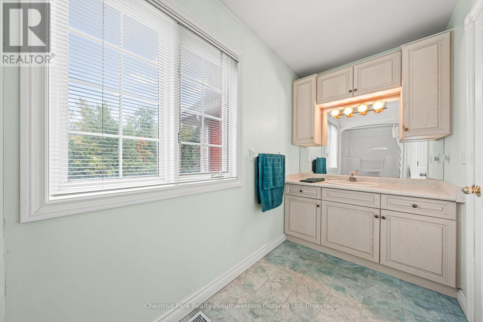 5445 5th Line, Guelph/eramosa, Ontario  N0B 2K0 - Photo 33 - X12439975