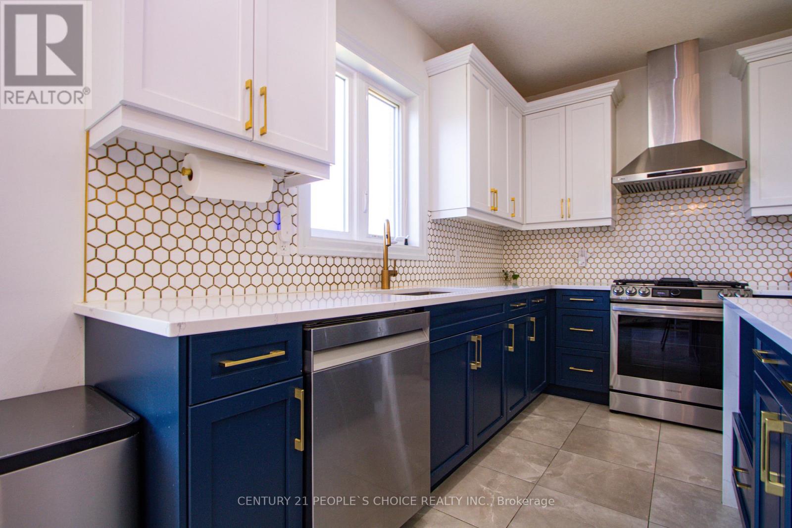 222 Boardwalk Way, Thames Centre, Ontario  N0L 1G2 - Photo 10 - X12440328