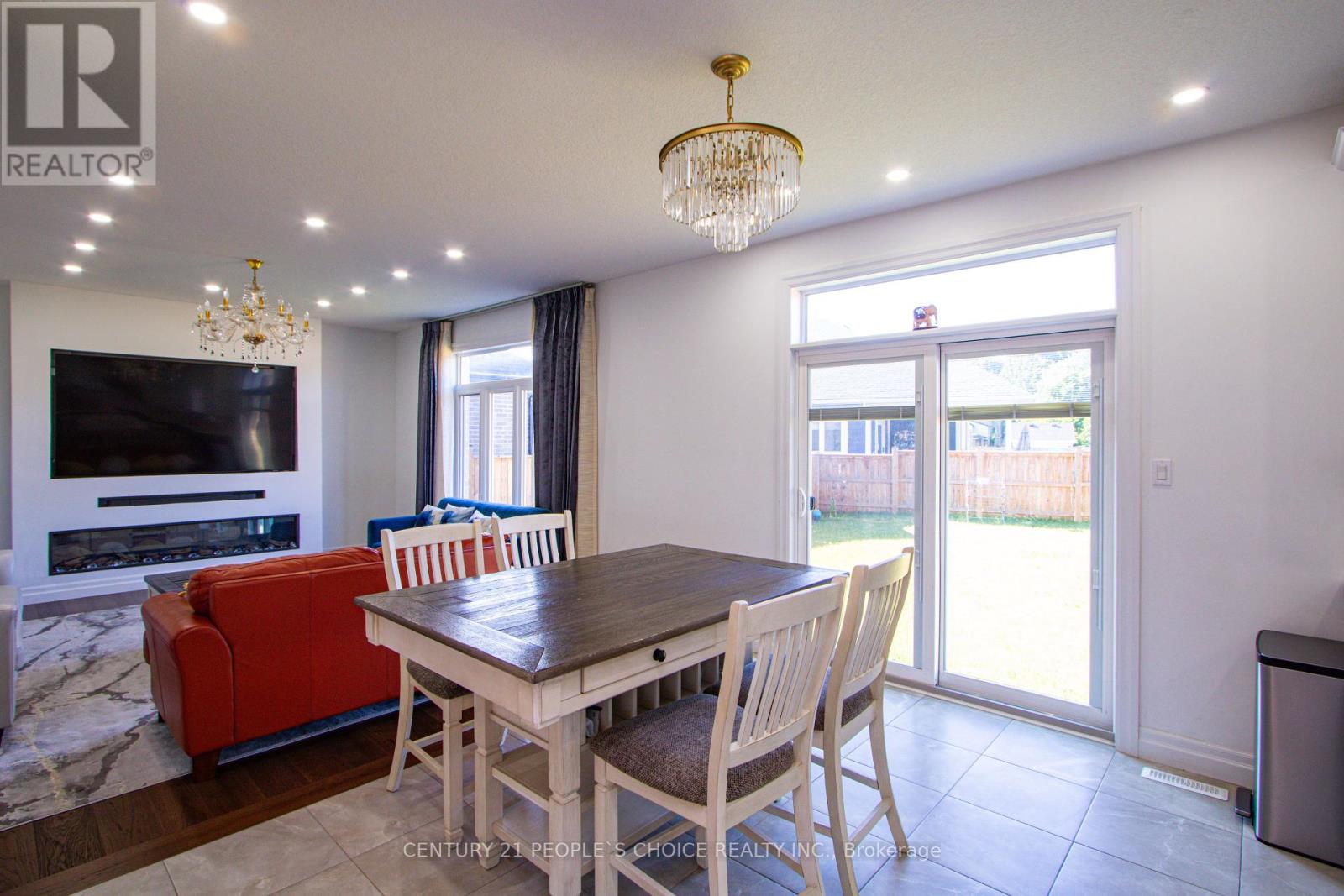 222 Boardwalk Way, Thames Centre, Ontario  N0L 1G2 - Photo 12 - X12440328