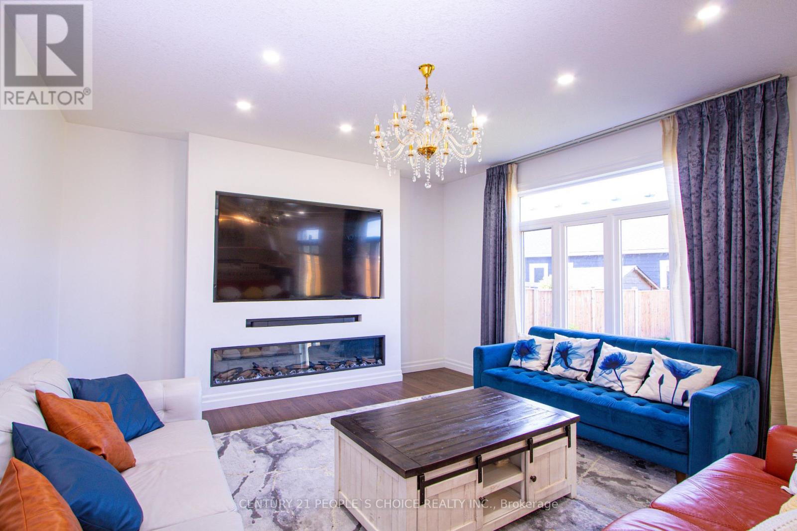 222 Boardwalk Way, Thames Centre, Ontario  N0L 1G2 - Photo 15 - X12440328