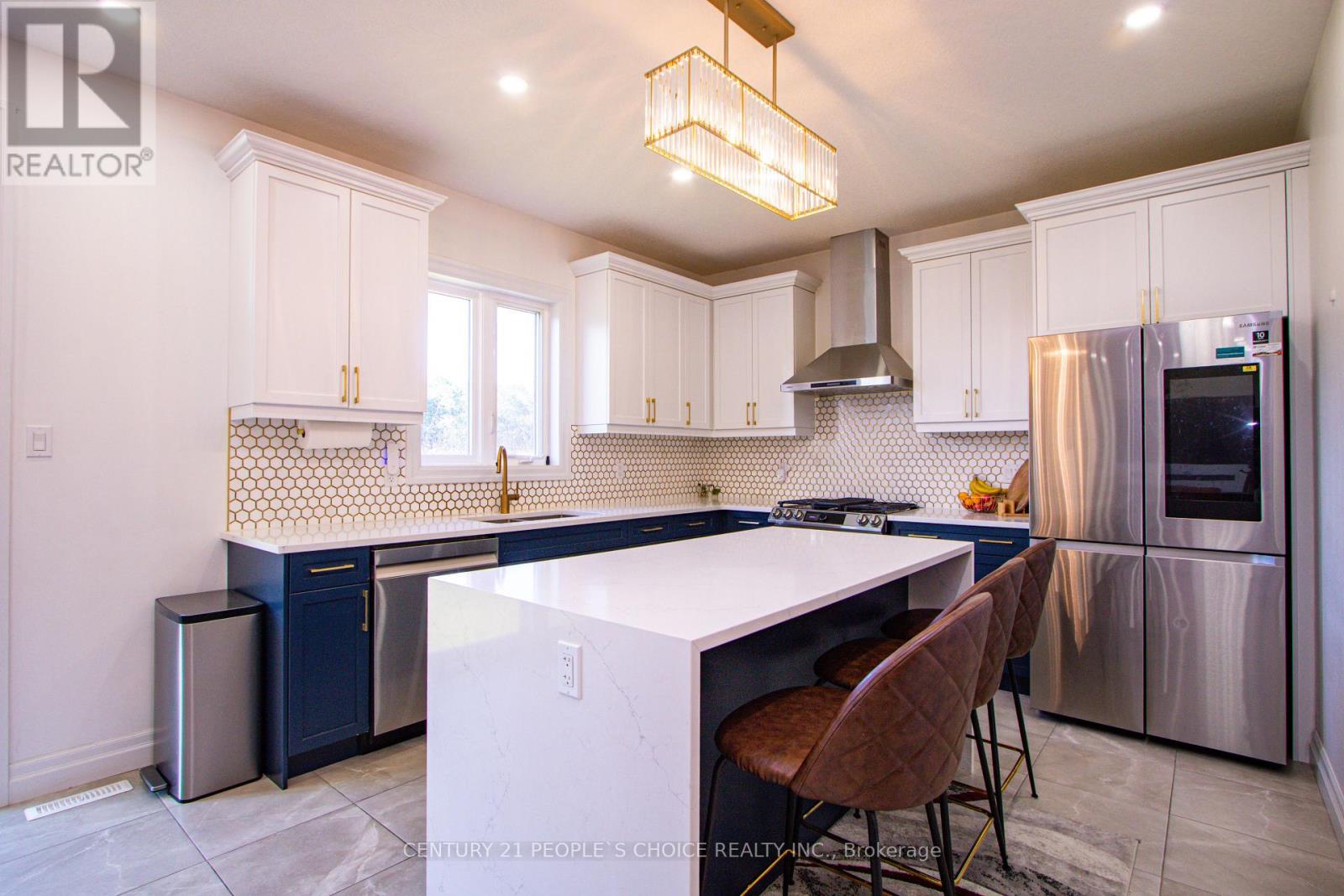222 Boardwalk Way, Thames Centre, Ontario  N0L 1G2 - Photo 9 - X12440328
