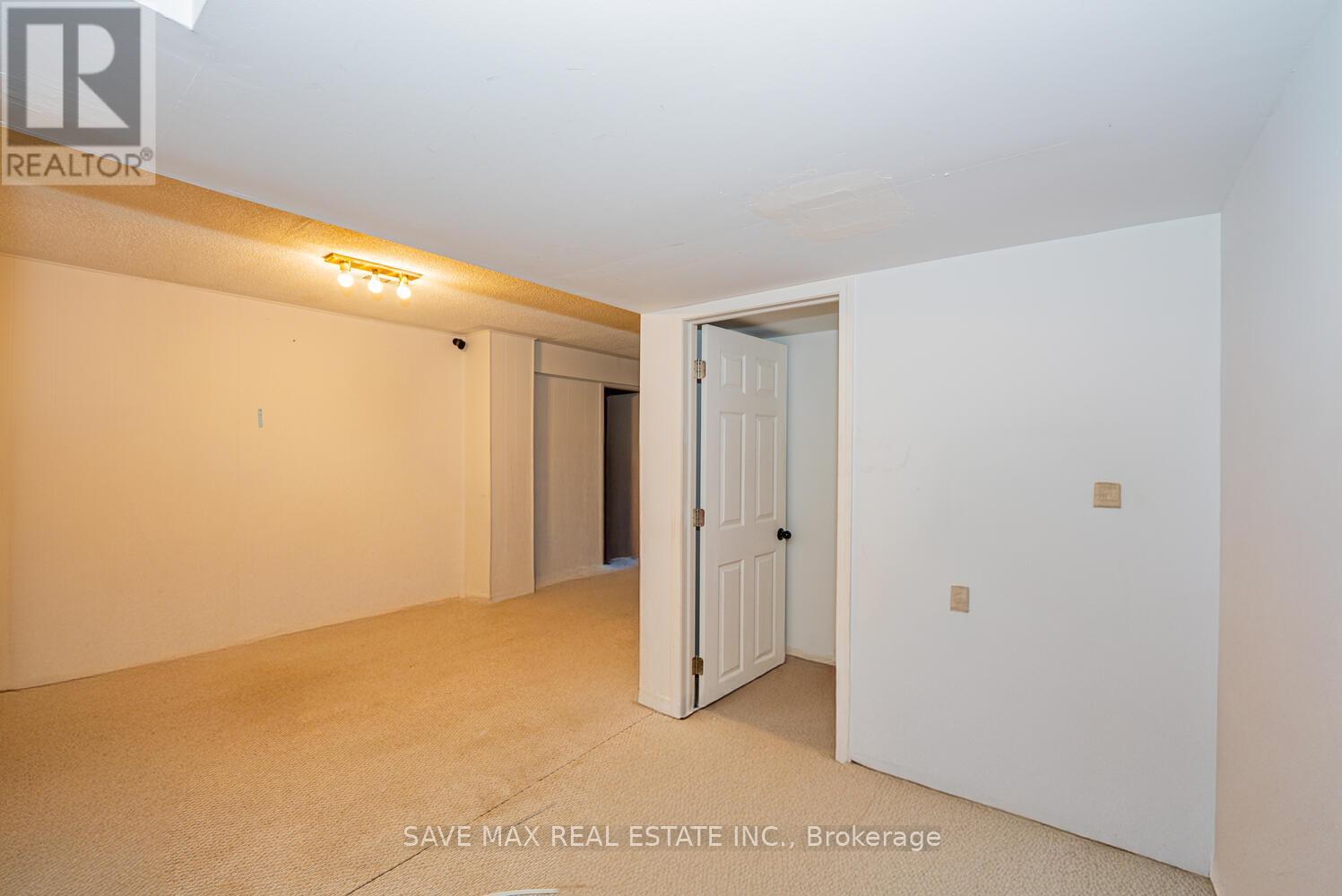 38 - 14 Williamsburg Road, Kitchener, Ontario  N2E 1W1 - Photo 34 - X12440357