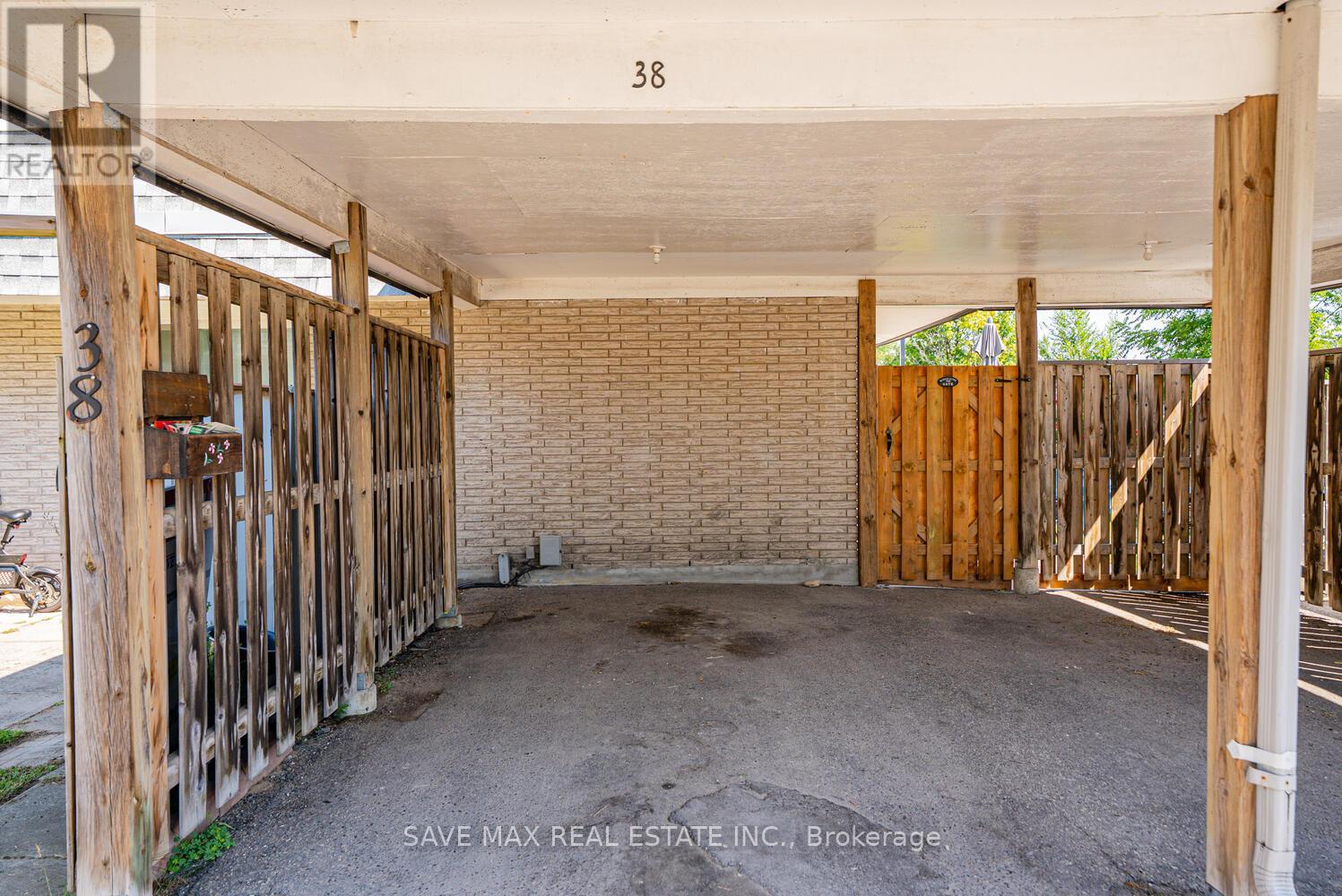 38 - 14 Williamsburg Road, Kitchener, Ontario  N2E 1W1 - Photo 44 - X12440357
