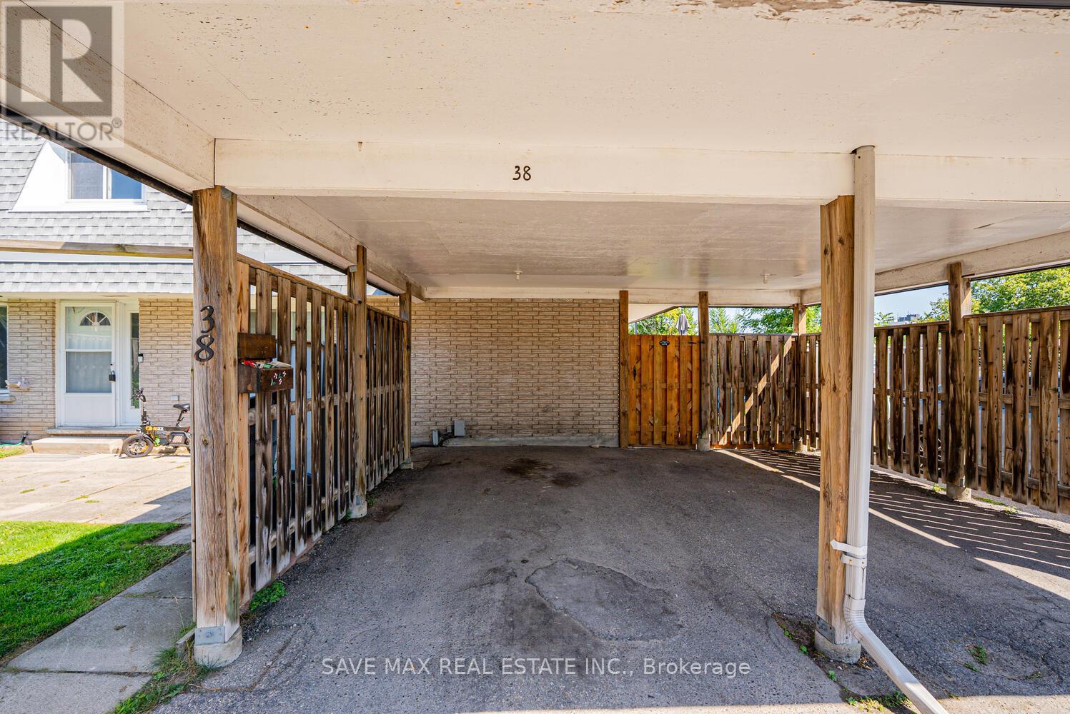38 - 14 Williamsburg Road, Kitchener, Ontario  N2E 1W1 - Photo 5 - X12440357