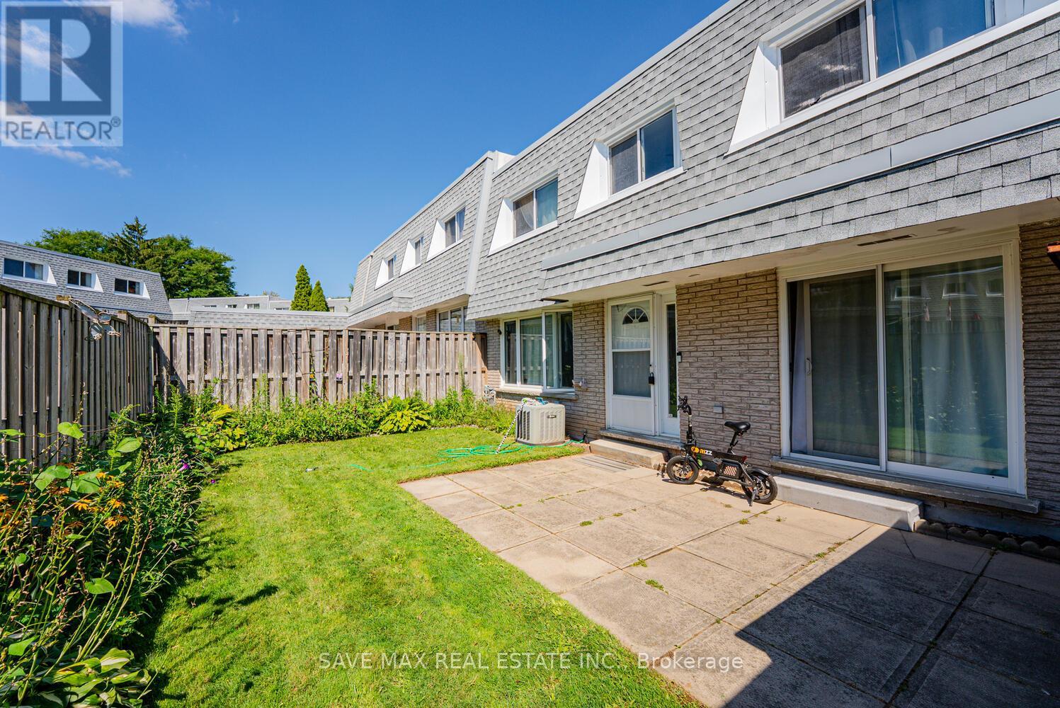 38 - 14 Williamsburg Road, Kitchener, Ontario  N2E 1W1 - Photo 6 - X12440357