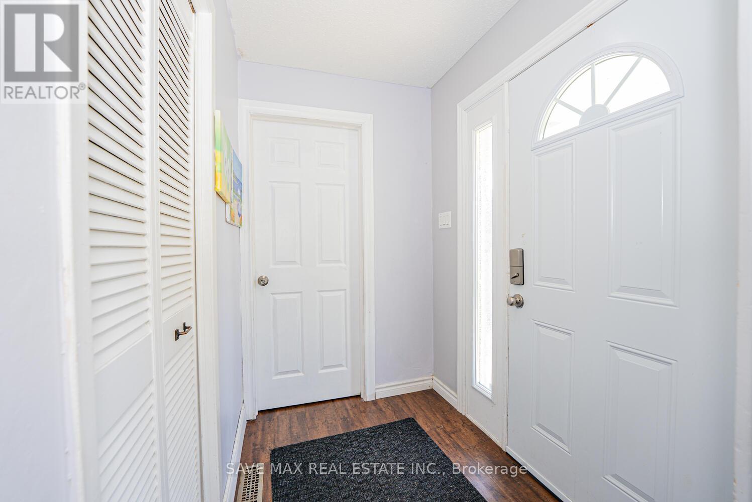 38 - 14 Williamsburg Road, Kitchener, Ontario  N2E 1W1 - Photo 8 - X12440357