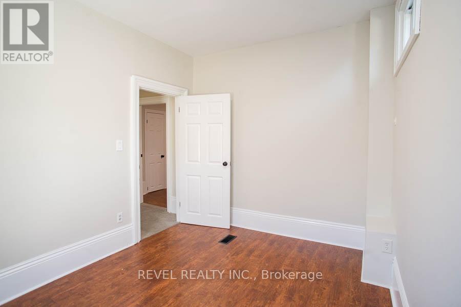 235 Darling Street, Brantford, Ontario  N3S 3X3 - Photo 17 - X12440388