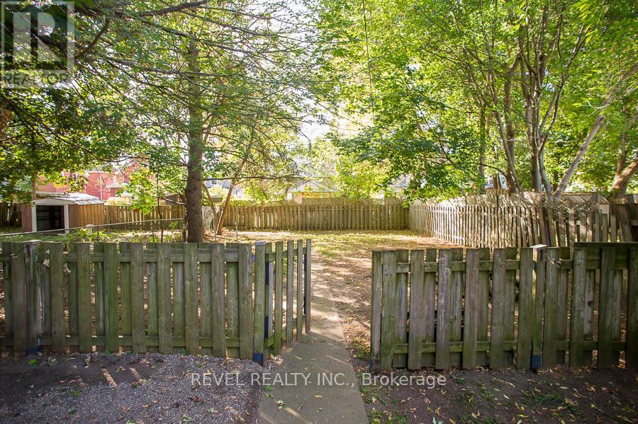 235 Darling Street, Brantford, Ontario  N3S 3X3 - Photo 24 - X12440388
