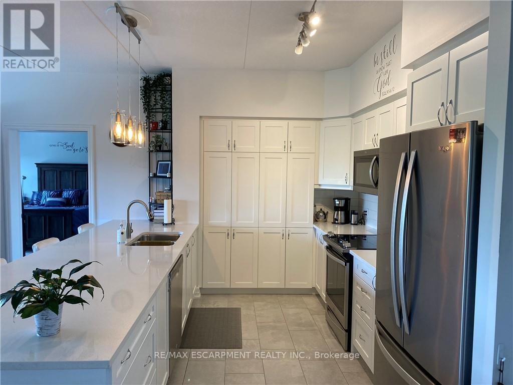 312 - 39 Sister Varga Terrace, Hamilton, Ontario  L9B 0J7 - Photo 10 - X12440392