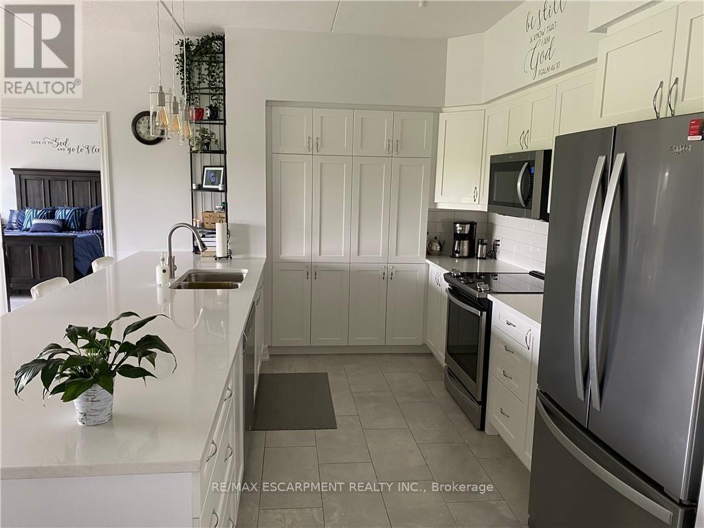 312 - 39 Sister Varga Terrace, Hamilton, Ontario  L9B 0J7 - Photo 11 - X12440392