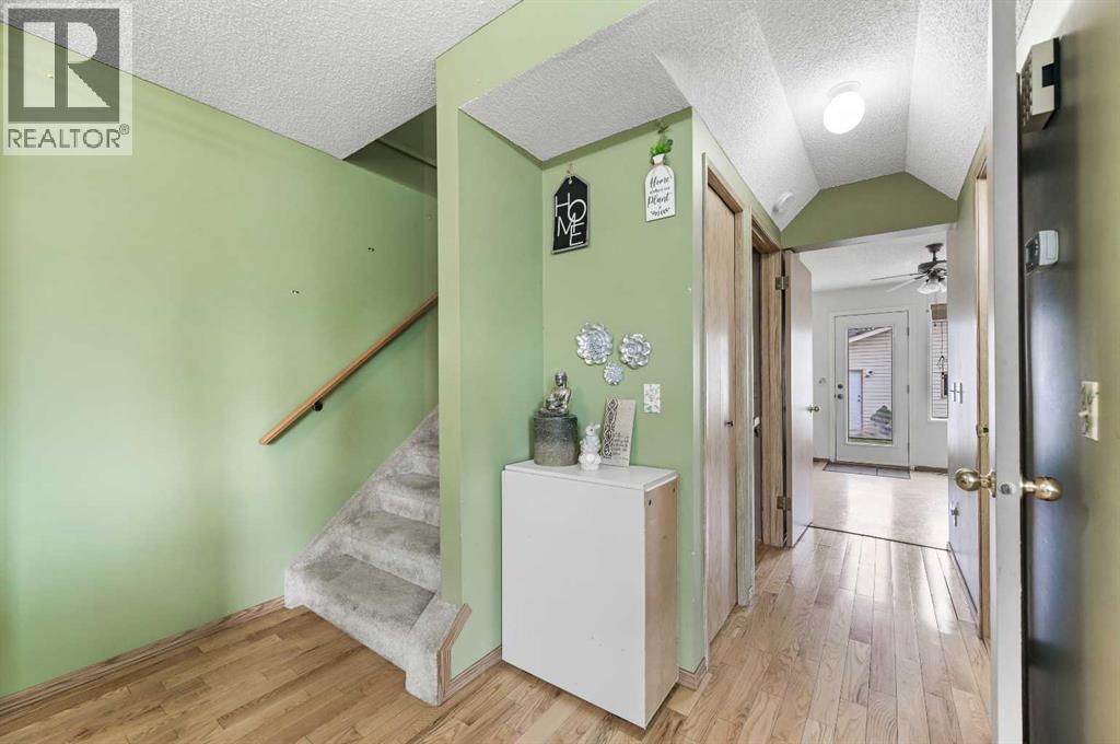 24 Laguna Close Ne, Calgary, Alberta  T1Y 6V1 - Photo 9 - A2261056