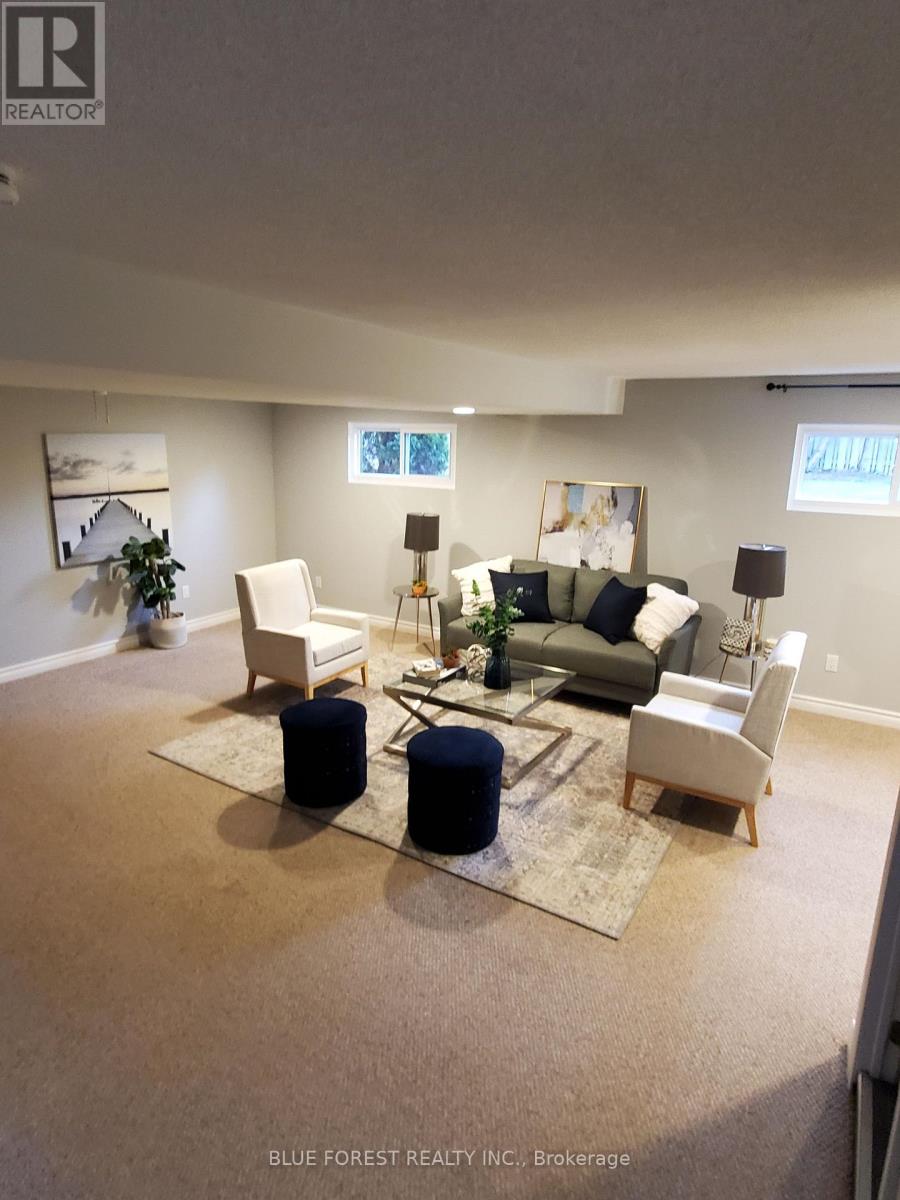1039 Osgoode Drive, London South, Ontario  N6E 1E3 - Photo 11 - X12402409