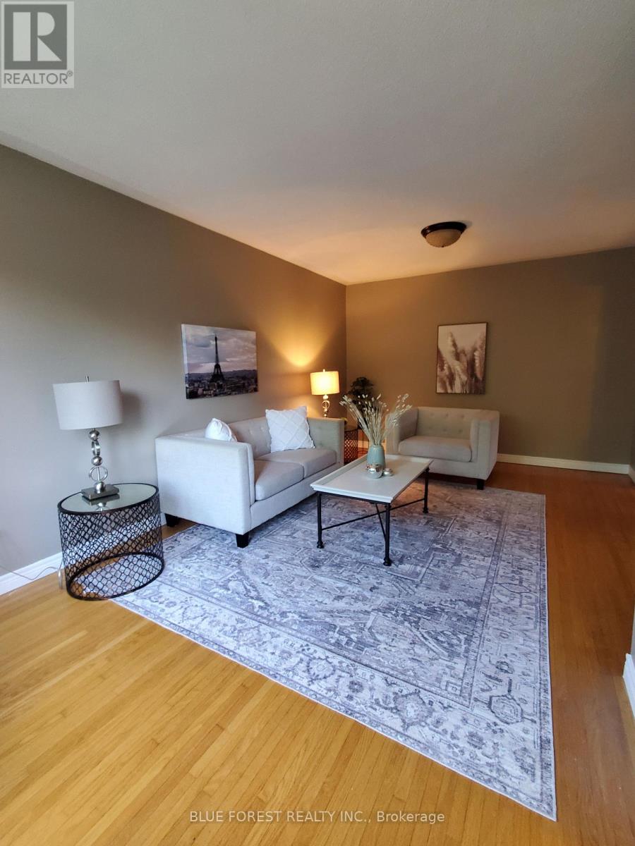 1039 Osgoode Drive, London South, Ontario  N6E 1E3 - Photo 8 - X12402409