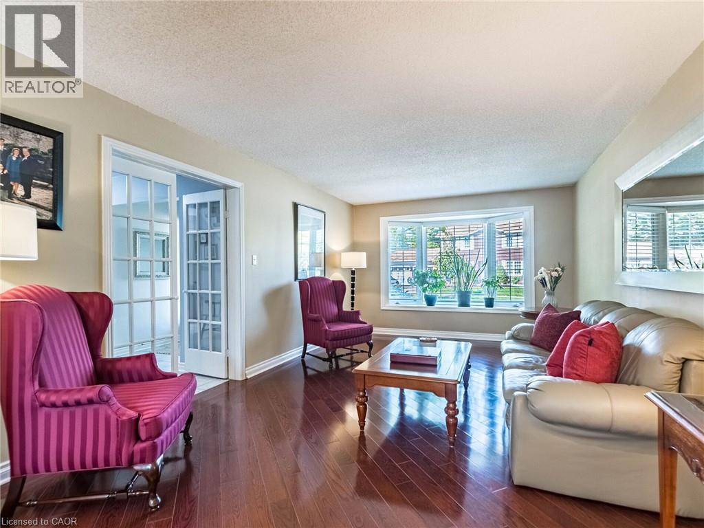 1404 Kimberley Drive, Oakville, Ontario  L6H 2W6 - Photo 8 - 40775813