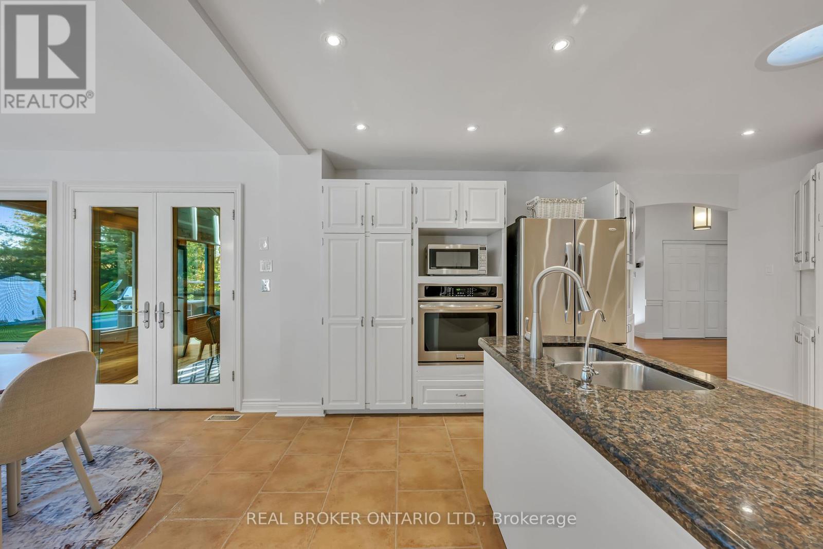 3603 Delson Drive, Ottawa, Ontario  K4B 1K5 - Photo 14 - X12440569