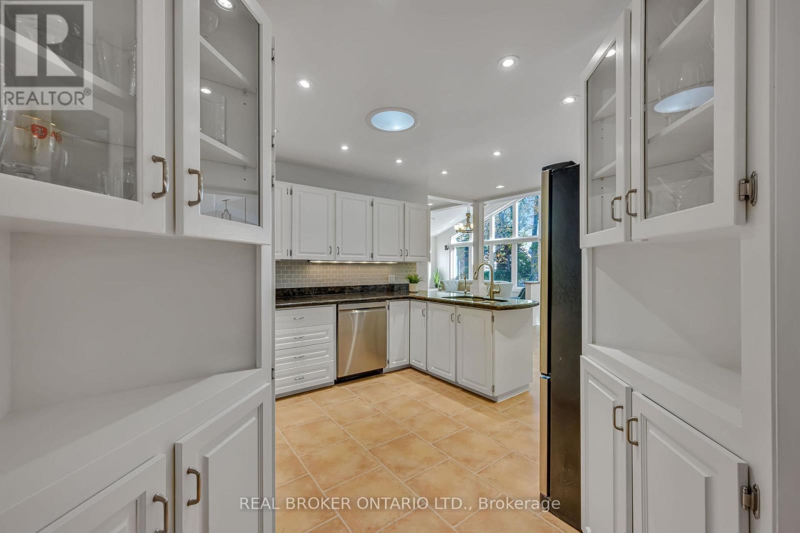 3603 Delson Drive, Ottawa, Ontario  K4B 1K5 - Photo 11 - X12440569
