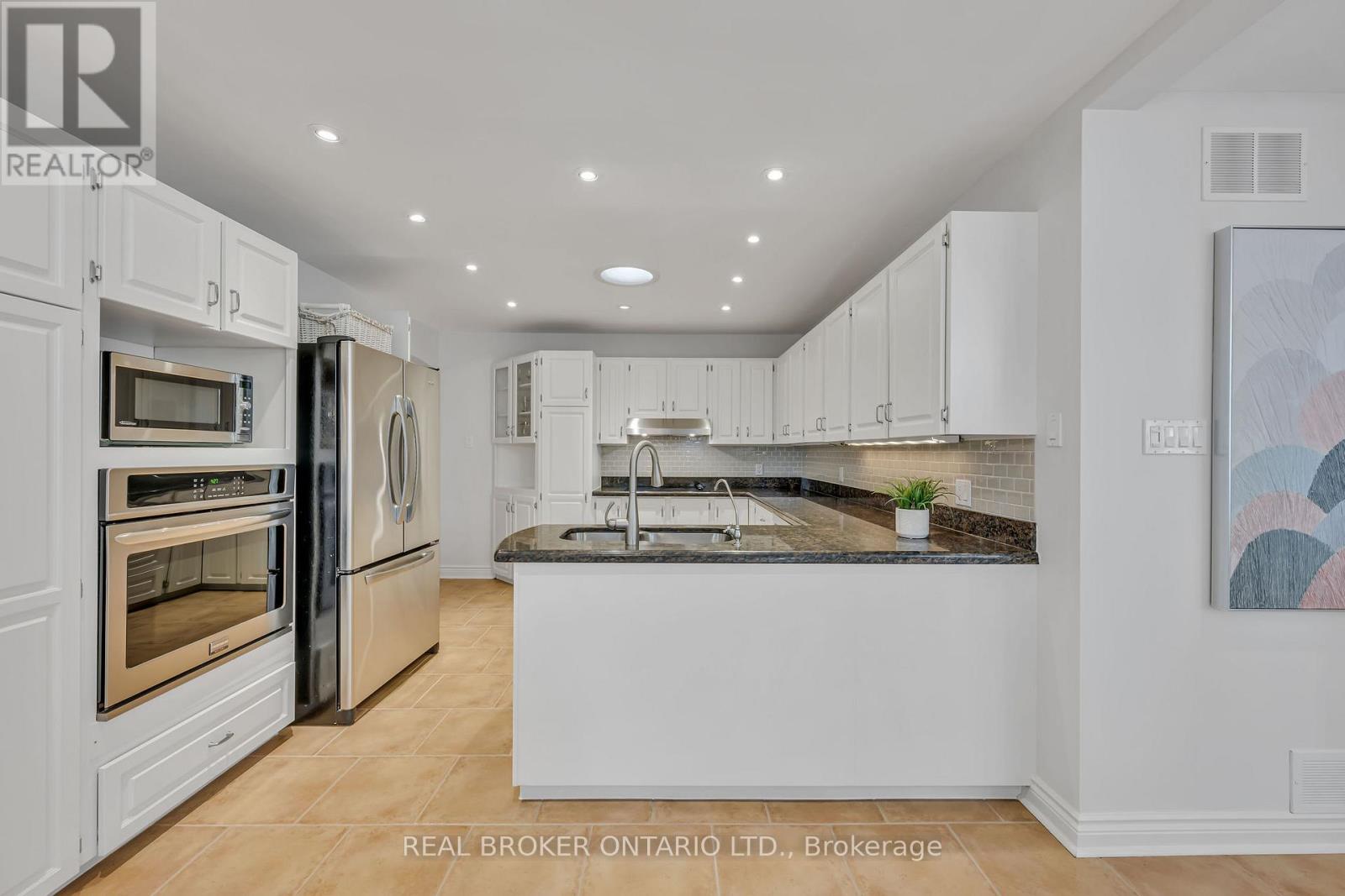 3603 Delson Drive, Ottawa, Ontario  K4B 1K5 - Photo 13 - X12440569