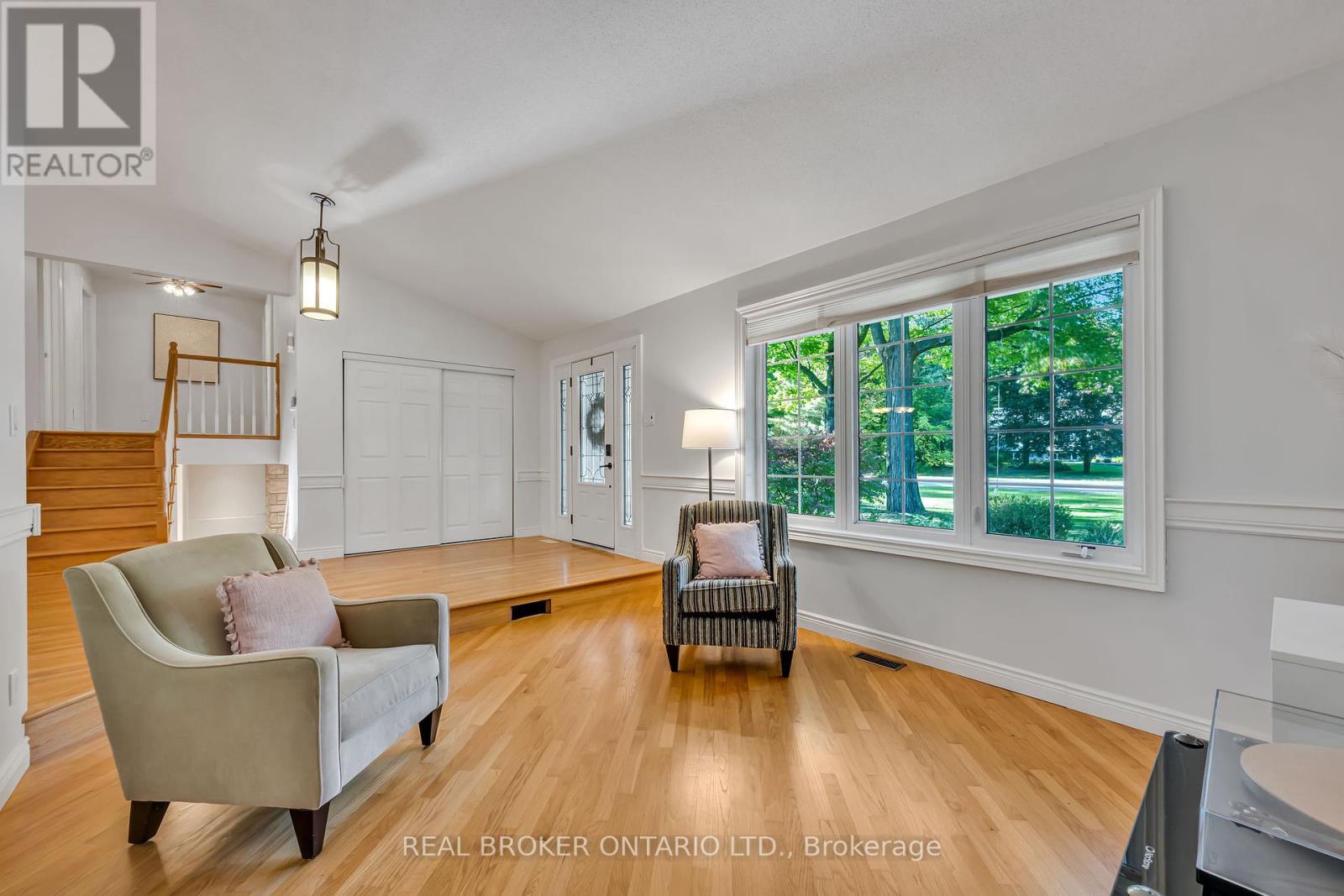 3603 Delson Drive, Ottawa, Ontario  K4B 1K5 - Photo 8 - X12440569