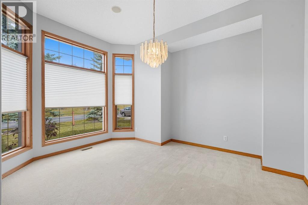 36 Eagleview Heights, Cochrane, Alberta  T4C 1P5 - Photo 5 - A2240971