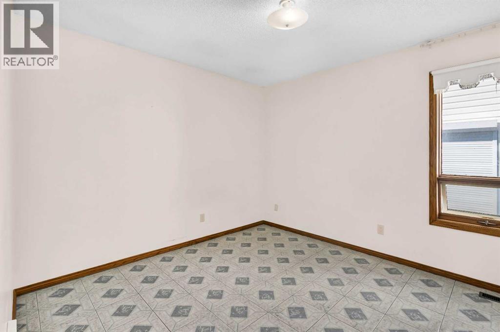 125 Edgebrook Road Nw, Calgary, Alberta  T3A 4N3 - Photo 22 - A2252983