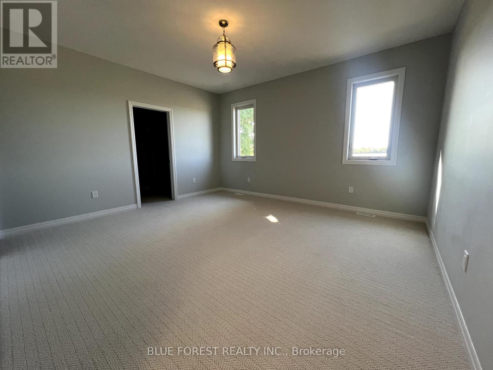 218 Snyders Avenue, Central Elgin, Ontario  N0L 1B0 - Photo 7 - X12440623