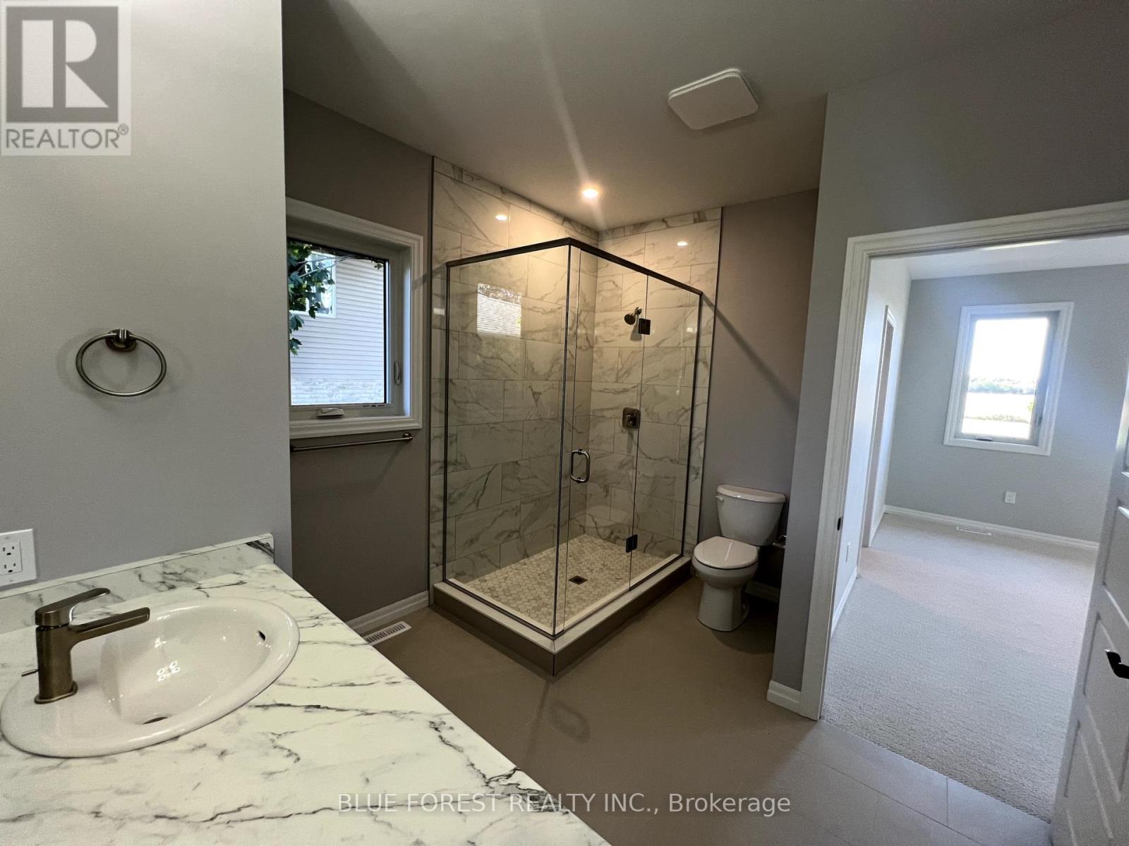 218 Snyders Avenue, Central Elgin, Ontario  N0L 1B0 - Photo 9 - X12440623