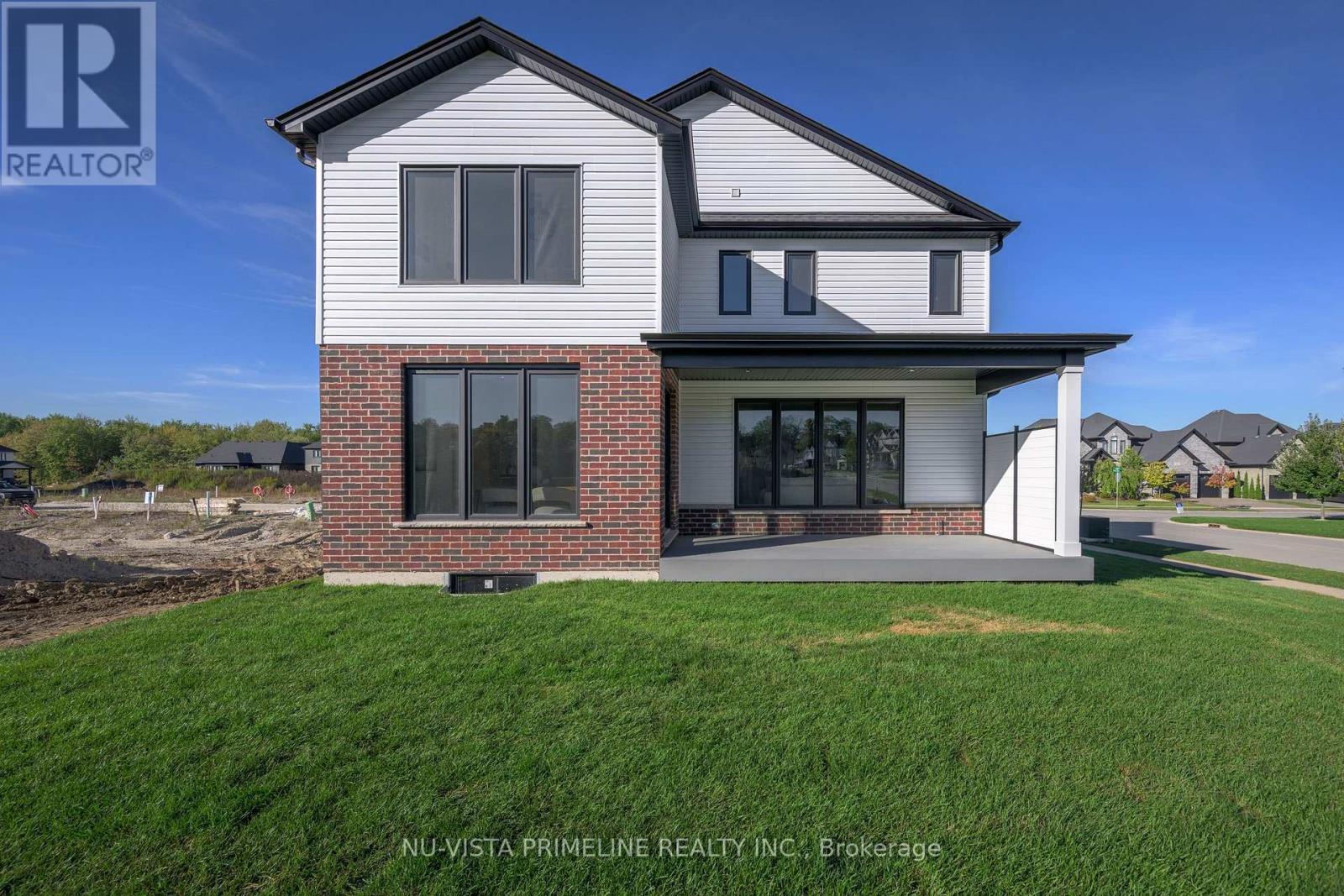 199 Timberwalk Trail, Middlesex Centre, Ontario  N0M 2A0 - Photo 4 - X12440650