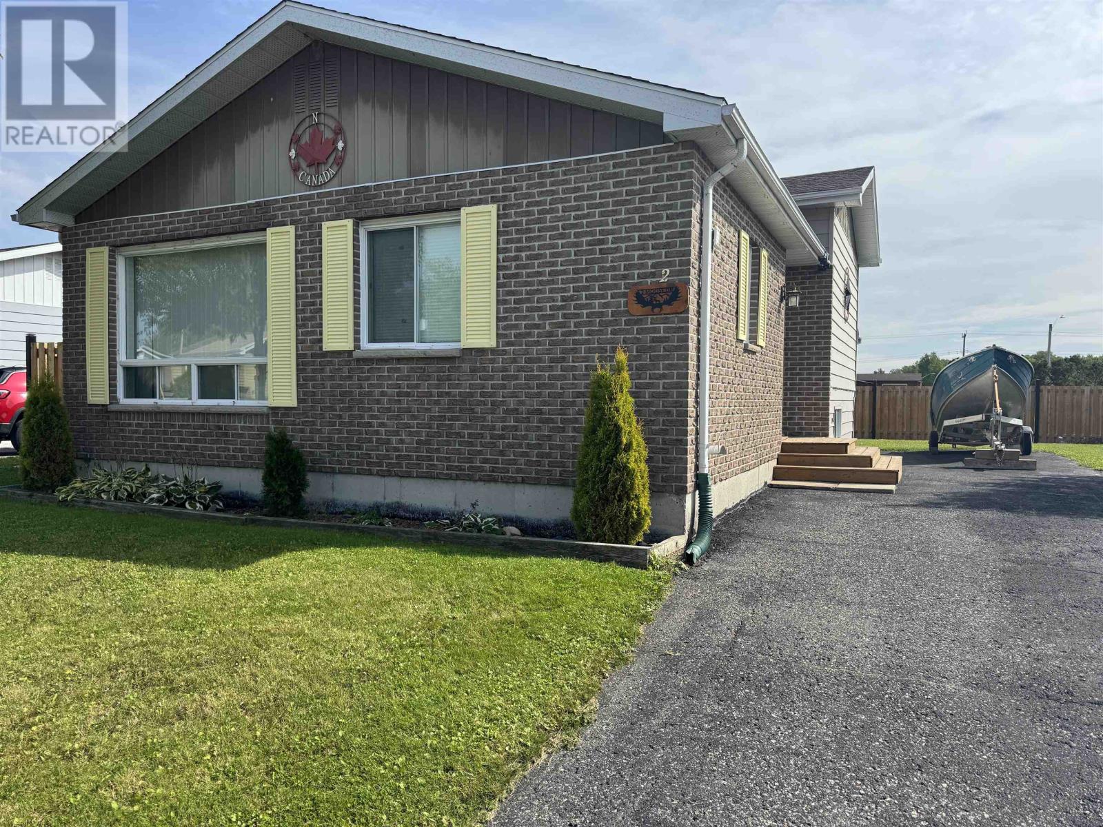2 Moose Drive, Manitouwadge, Ontario  P0T 2C0 - Photo 2 - TB252794