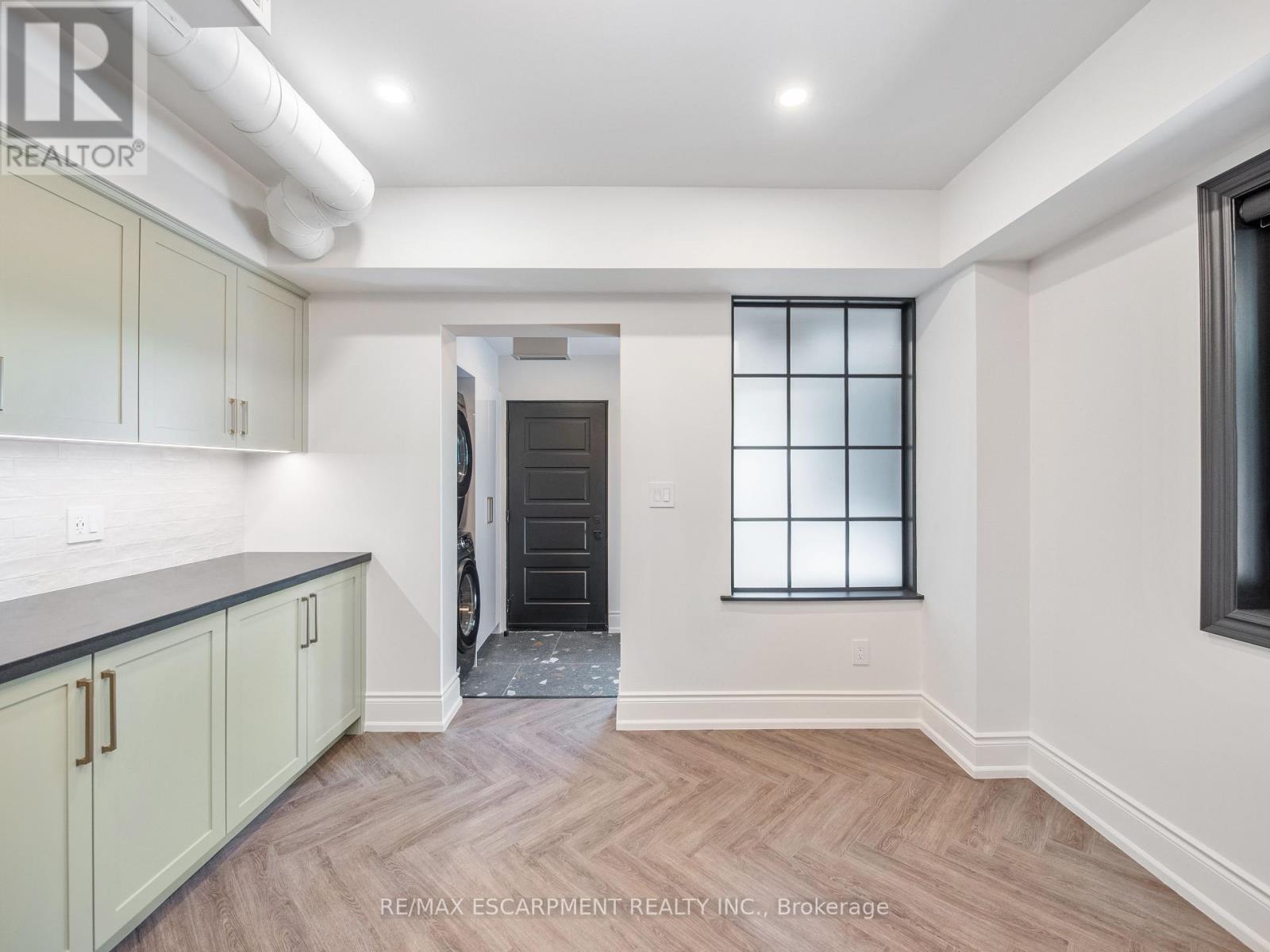 1 - 46 O'hara Avenue, Toronto, Ontario  M6K 2P8 - Photo 3 - W12346432